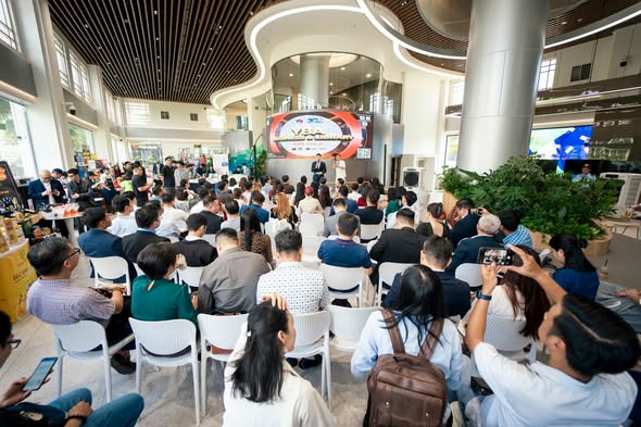 Business & Library Số 4 — ảnh 2