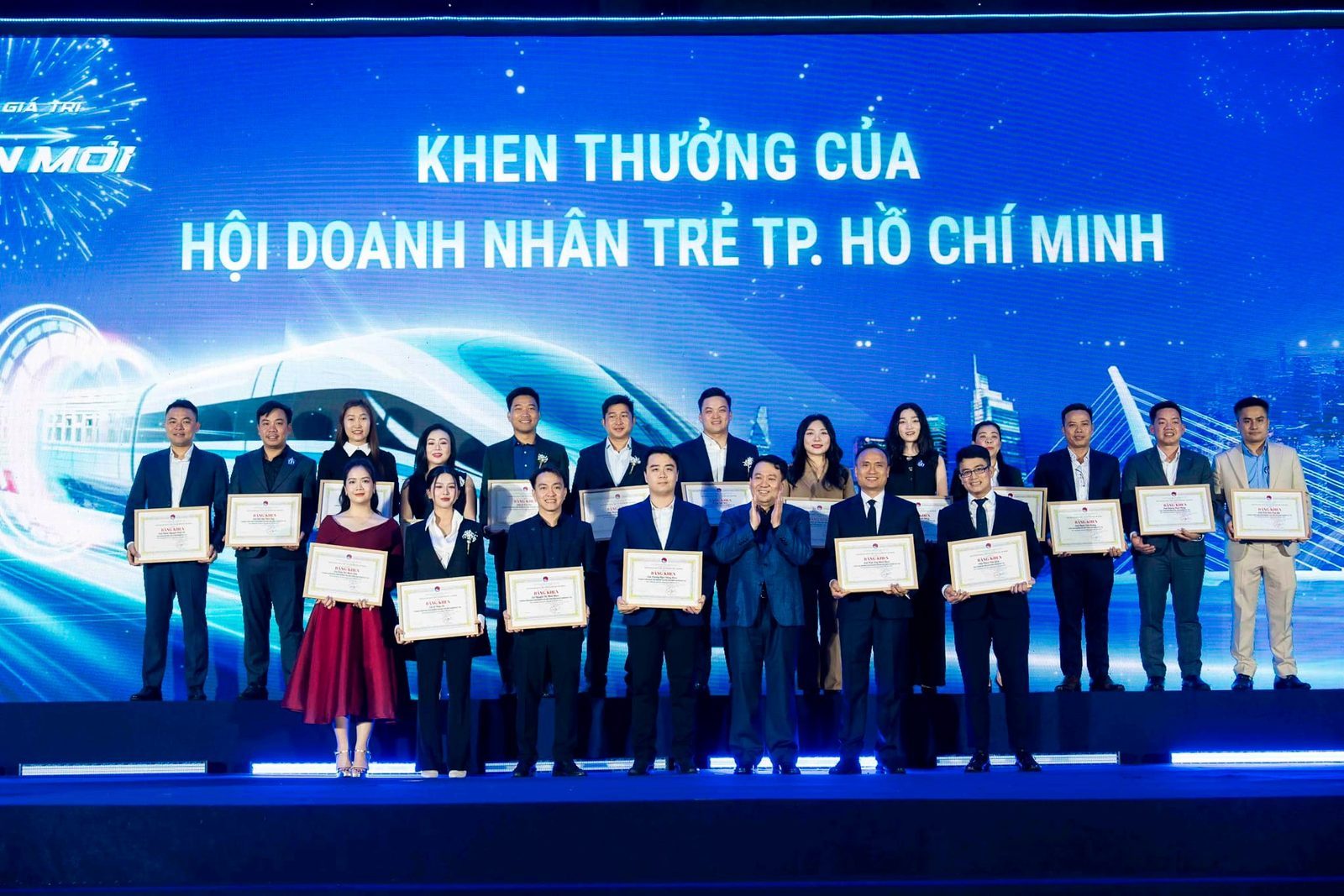 Kiến Tạo Giá Trị Bước Vào Kỷ Nguyên Mới — ảnh 3