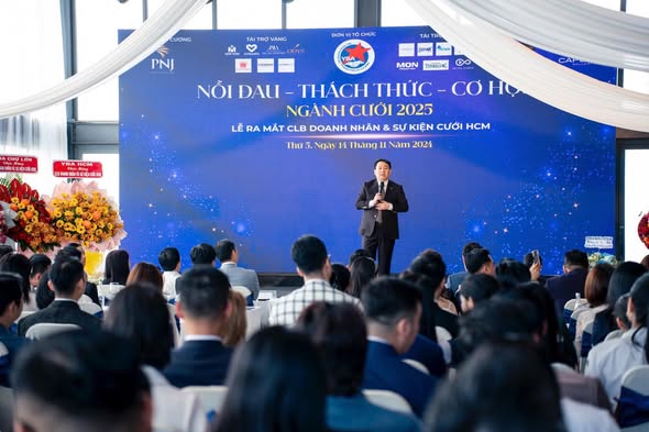 Ra Mắt CLB DN & SK Cưới
